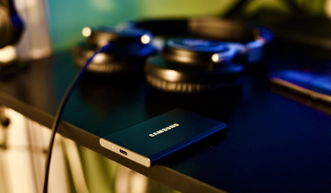 On a essayé le Samsung Odyssey G8, le premier écran 6K pensé pour le jeu