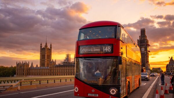 Le géant de l’assistance routière britannique AA dans le viseur d’Allianz