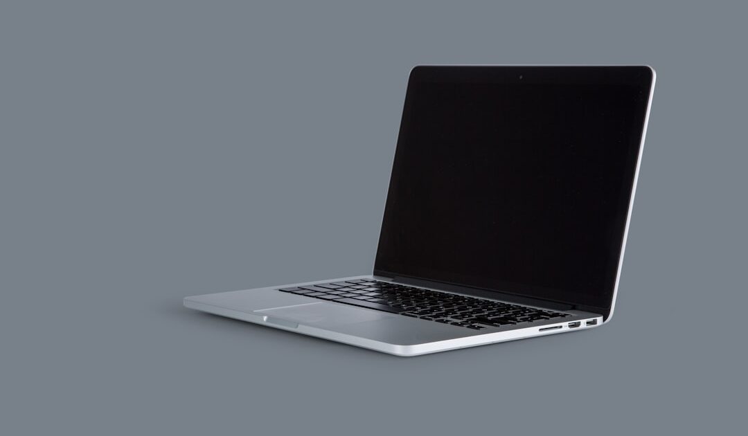 On a trouvé le laptop 16 pouces polyvalent à moins de 500 € pour la rentrée (la souris est offerte !)