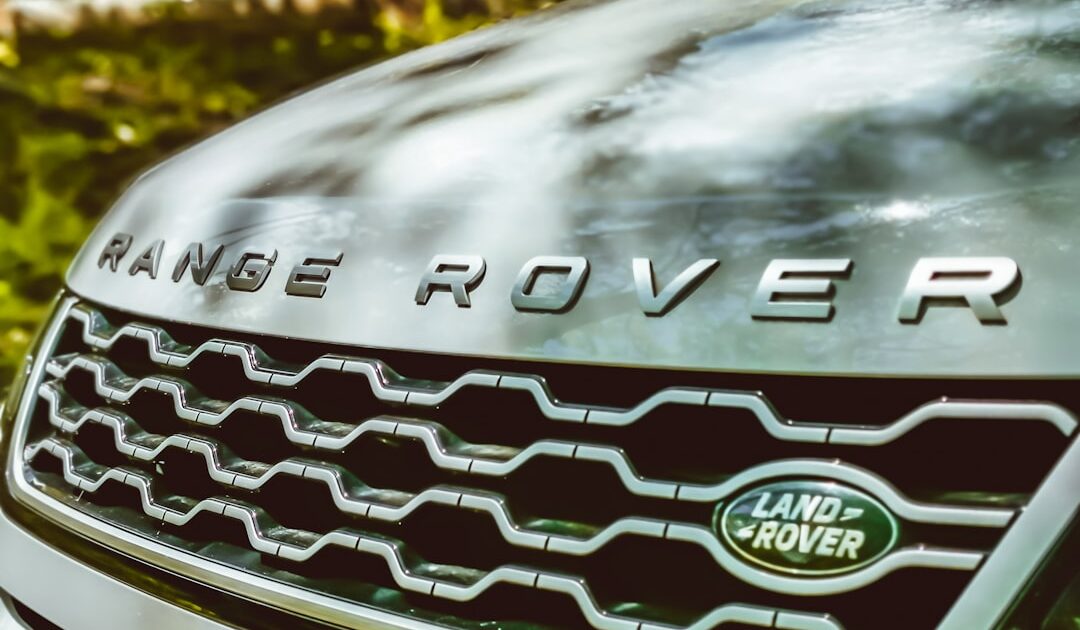Le mythique Range Rover passe à l’électrique : un déluge de technologies pour rester digne du blason