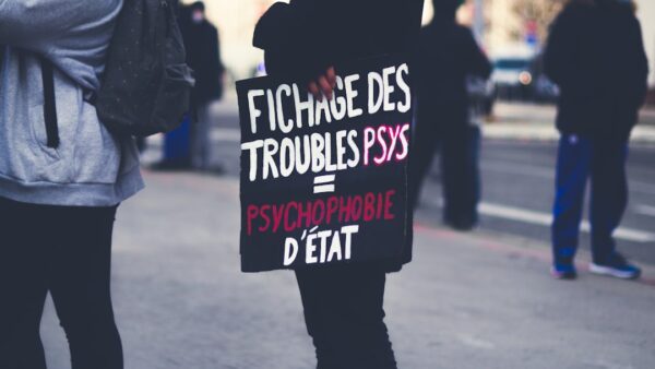 Flambée des taux obligataires : faut-il s&rsquo;inquiéter pour votre épargne ?