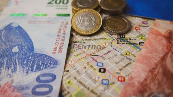 Wero dévoile son plan pour tuer les cartes bancaires : bouton Payer avec Wero, paiement NFC en magasin, nouvelle app… 