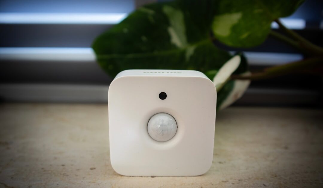 Philips Hue lâche le câble HDMI : une caméra synchronise enfin vos lumières avec n’importe quelle source