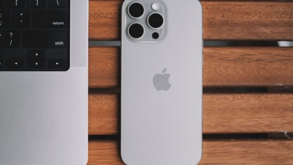 Nouveau patron, iPhone pliable, Mac tactile : pourquoi cette keynote Apple compte