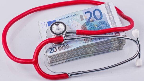 Sécu : ce levier de santé sous-estimé pourrait rapporter des dizaines de millions d’euros à l’État, selon la Cour des comptes