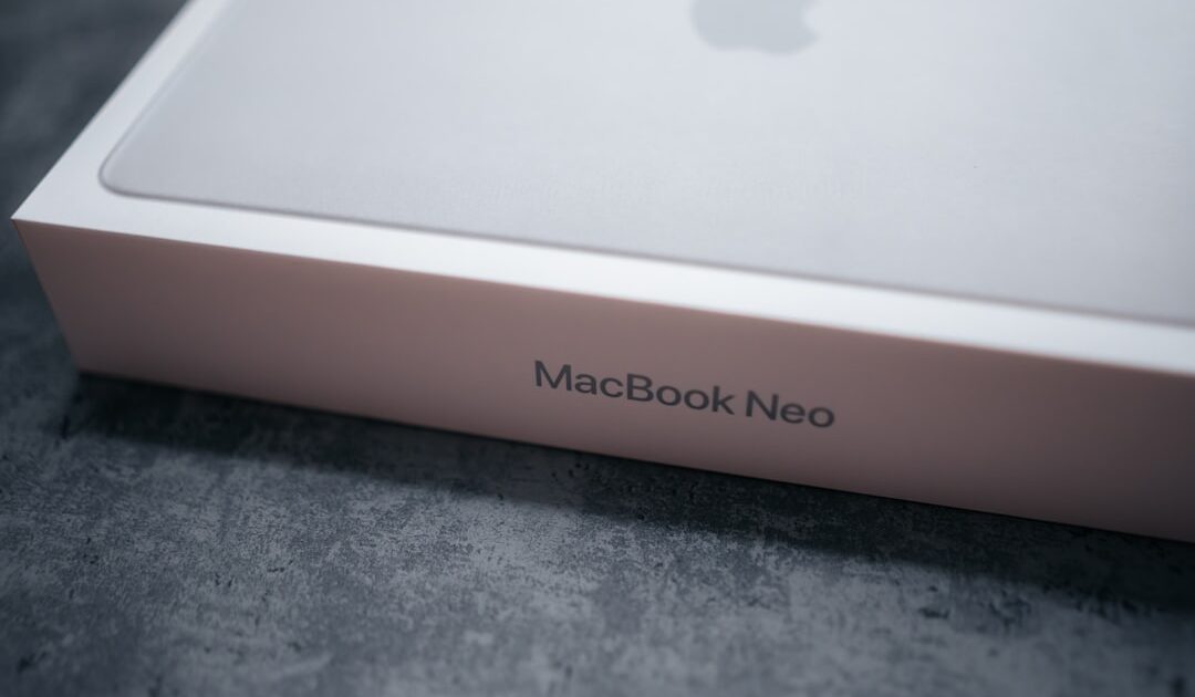 Le MacBook Neo cartonne tellement qu’Apple lui offrirait bientôt une puce d’iPhone Pro