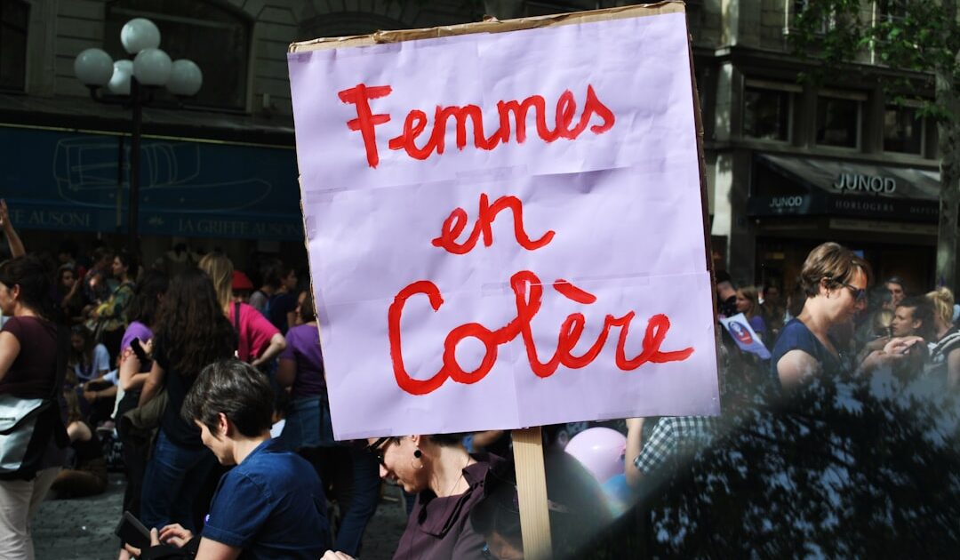« Des cohortes de jeunes exclus durablement » : pourquoi la France doit agir d’urgence pour éviter le décrochage de sa jeunesse