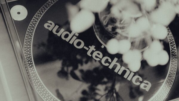 Audio-Technica lance l’ATH-AL5NC, son premier casque ouvert sans fil