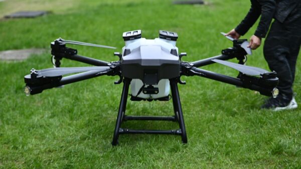 « Assembler 10 000 drones par mois » : à la tête d’Harmattan AI, Mouad M’Ghari électrise la Défense Tech française
