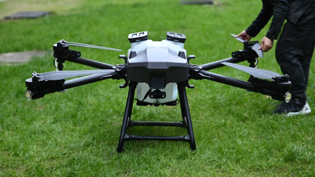 « Assembler 10 000 drones par mois » : à la tête d’Harmattan AI, Mouad M’Ghari électrise la Défense Tech française