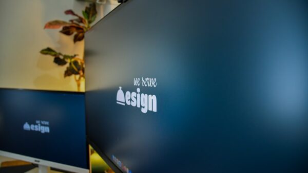 Design, écran, IA : ce qui change (et ce qui reste) sur les nouveaux Volvo EX40 et EC40