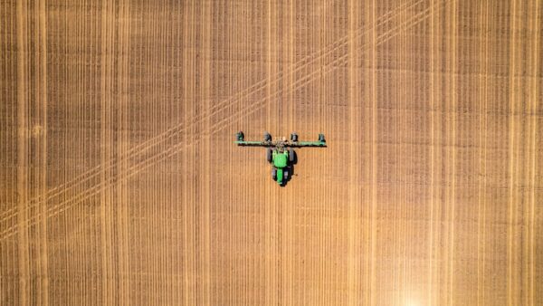 Aviation, agriculture, défense… le pari de Michelin pour échapper à la guerre des prix des pneus chinois