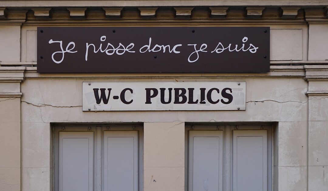 Pour s’informer, les Français font désormais davantage confiance à YouTube qu’à la radio
