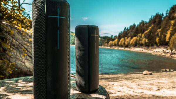 Les meilleures enceintes Bluetooth pas chères en 2026 (moins de 100 €)