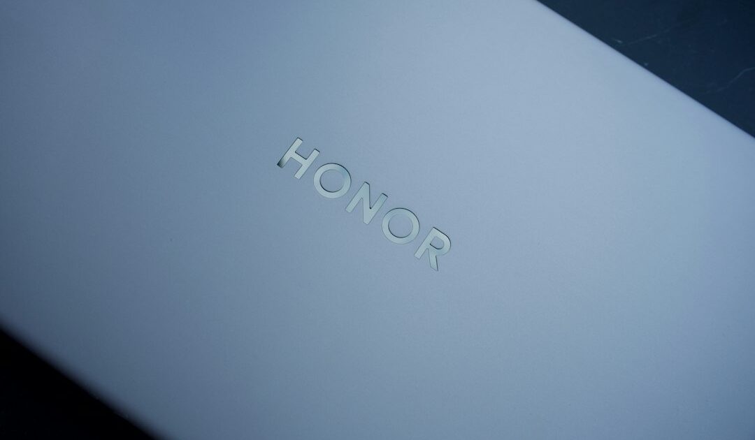 HONOR vide le stock coûte que coûte : à -40%, le Magic 8 Pro se vend par camions 🚛