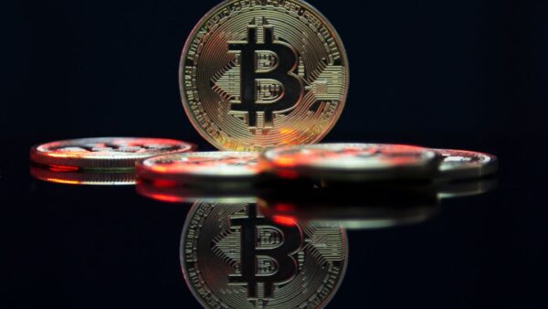 Le Sénat US rejette le CLARITY Act : Bitcoin et les cryptos chutent