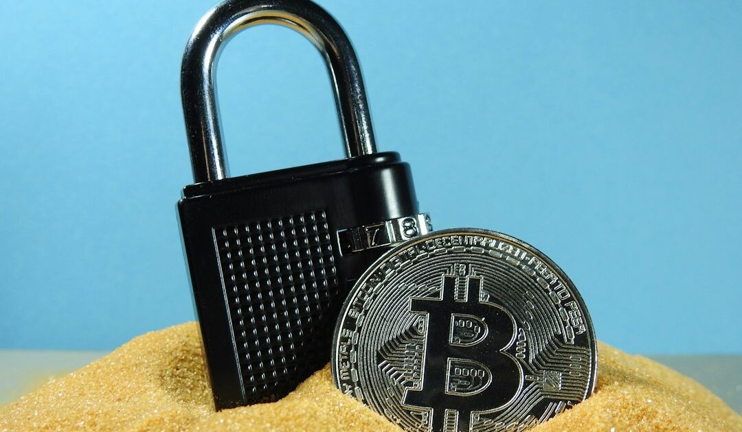 Crypto : 12 ans de prison et 24 coups de canne pour le braquage d’une partie de poker à Singapour