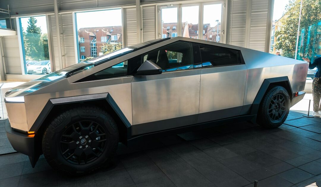 Le Cybercab de Tesla est-il illégal ? Le régulateur américain exige des preuves sous serment