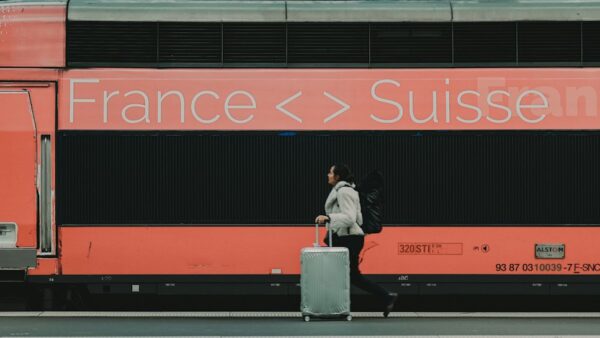 « Il ne faut pas manquer le train de l’IA générative » : ce que préconise le CAE pour enrayer la panne de productivité française