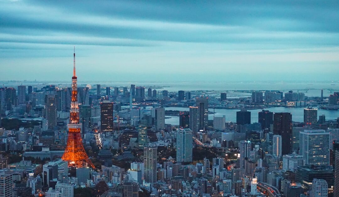 La Banque du Japon relève ses taux à 1,25 %, mais son gouverneur rassure et le carry trade tient bon