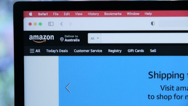 Amazon fait marche arrière et supprime la livraison gratuite des livres dans ses lockers