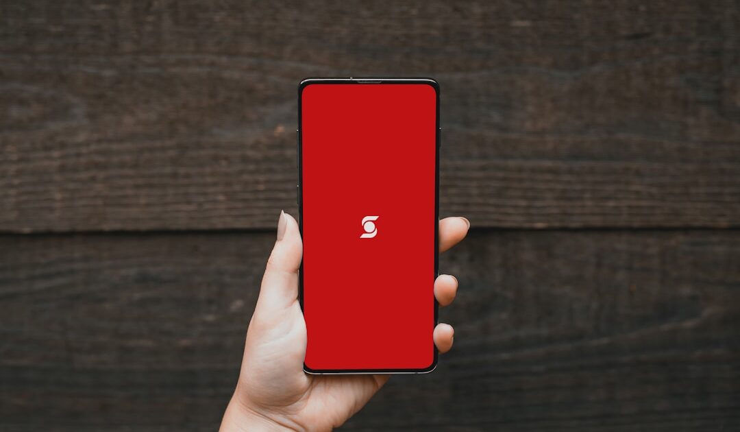 RED by SFR en 2026 : forfaits mobiles au meilleur rapport qualité-prix, box internet à la traîne. Notre avis complet