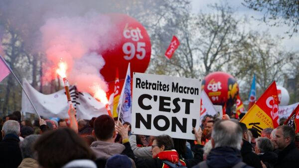 Rachat de SFR : 5 000 emplois menacés d’ici 2029, les salariés en grève ce jeudi