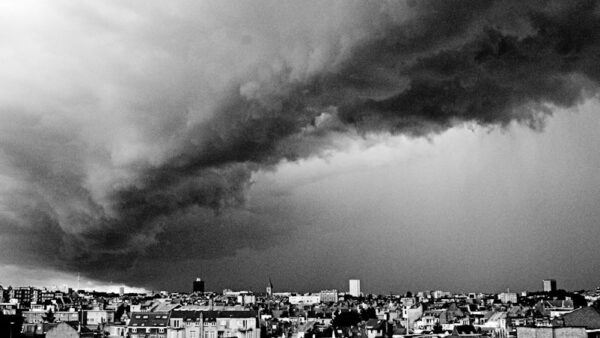 Bientôt une catastrophe en orbite ? L’Europe est très pessimiste car l’atmosphère se remplit trop vite de satellites