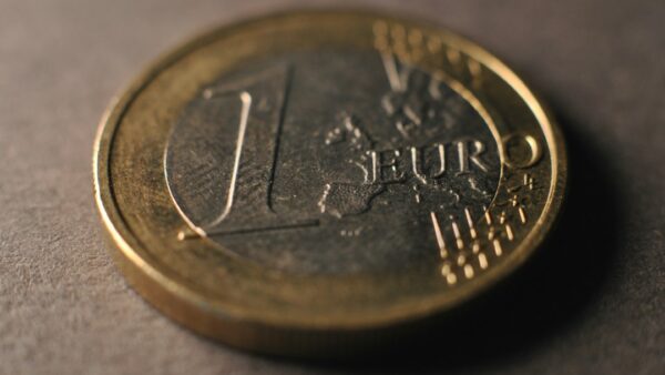 Moins d’1 euro le litre d’essence : les Français en rêvent, pourtant cette « insouciance énergétique » menace l’avenir économique du Japon