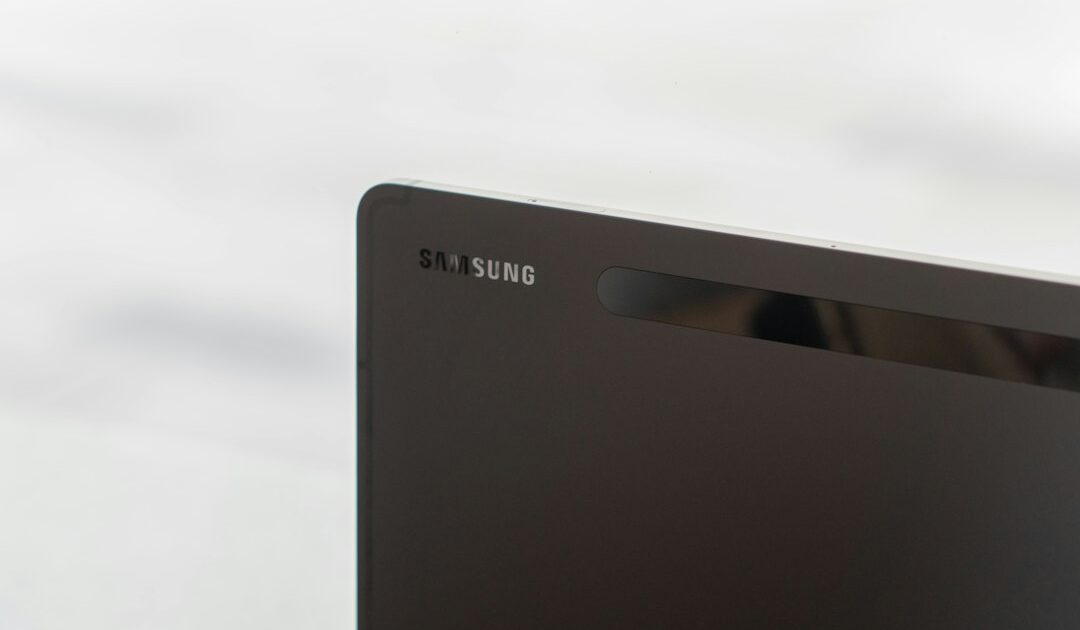 Ce performant moniteur OLED Samsung de 27 pouces perd plus de 40 % de son prix de base