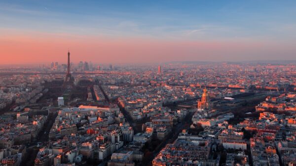 Il est très difficile de se loger à Paris, et ça va continuer : ces villes où le risque de bulle immobilière est à l&rsquo;inverse bien réel