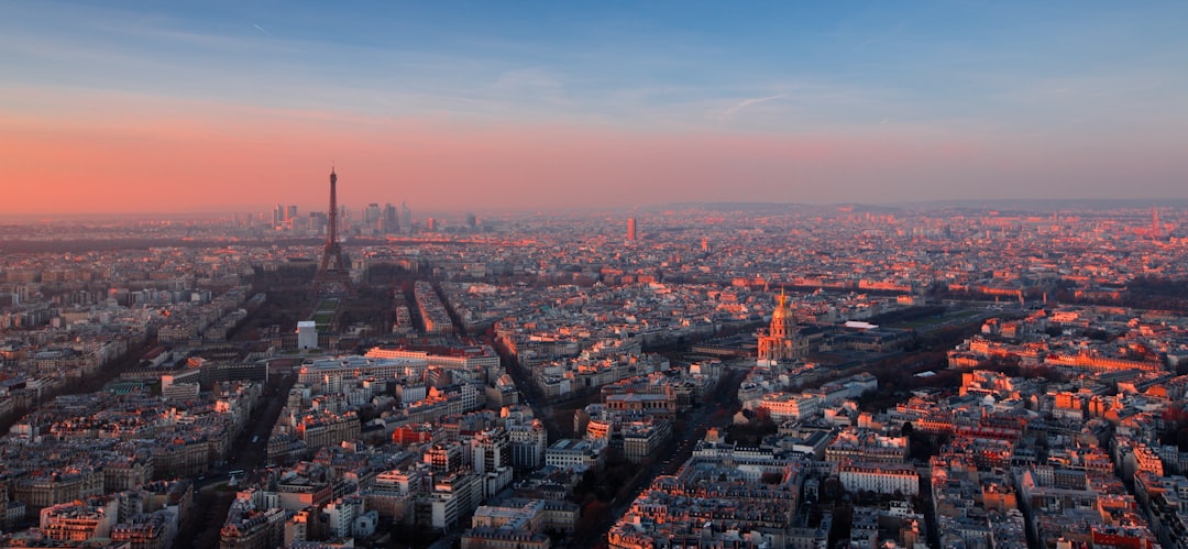 Il est très difficile de se loger à Paris, et ça va continuer : ces villes où le risque de bulle immobilière est à l&rsquo;inverse bien réel