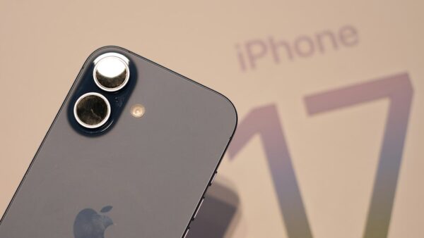 iOS 27 fige l’iPhone 18 Pro en 20 secondes : ce que montrent les vidéos