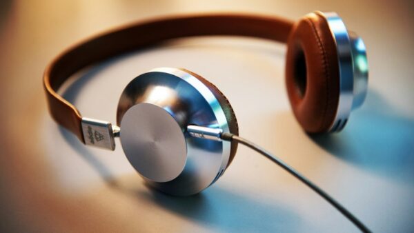 Test Headphone (1) Pro : le grand saut de Nothing vers l’audio premium… à prix abordable