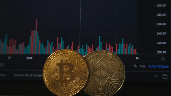 Crypto : La Maison-Blanche accuse les démocrates d’avoir enterré le CLARITY Act