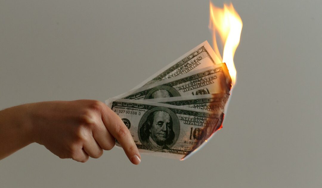 Aave +11 % sur l’idée d’un burn, Zcash recule, zk.money revient – Le point Altcoins