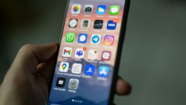 Pagaille sur l’iPhone : des milliers d’applications iOS plantent à cause… de Google