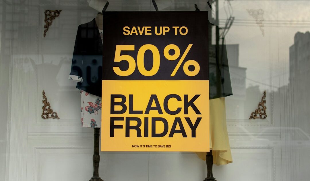 Black Friday, Noël : comment faire son shopping en ligne sans être traqué (et éviter les arnaques) ? [Sponso]