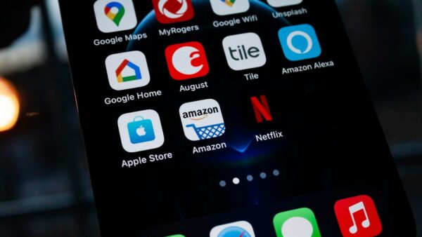Amazon fait déjà passer le nouveau Google Pixel 11, avec son téléobjectif x5, sous les 750 €