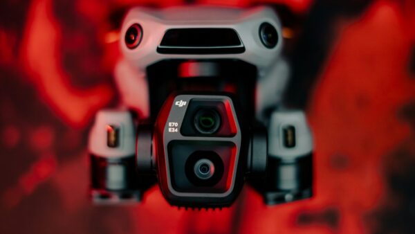 Folie du week-end : le DJI Mini 5 Pro devient moins cher que l’ancien Mini 4 Pro (-30%)