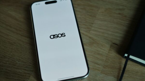 Asos piraté ? Des hackers envoient une mystérieuse notification à des milliers clients