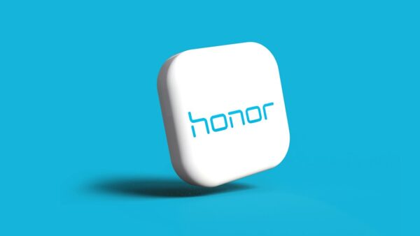 Honor met un écran au dos d’un smartphone à 100 euros