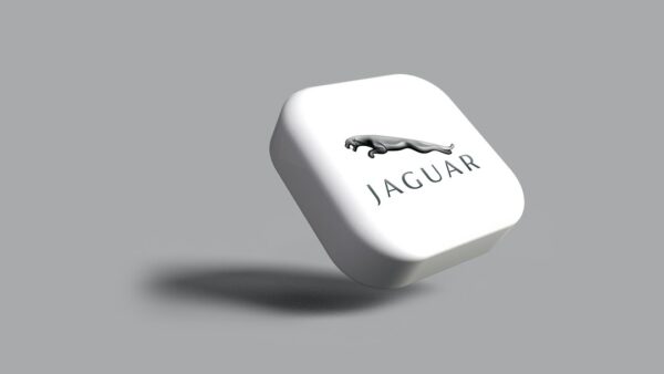1 030 ch, zéro bouton et 166 100 € : Jaguar dévoile enfin sa rupture électrique Type 01