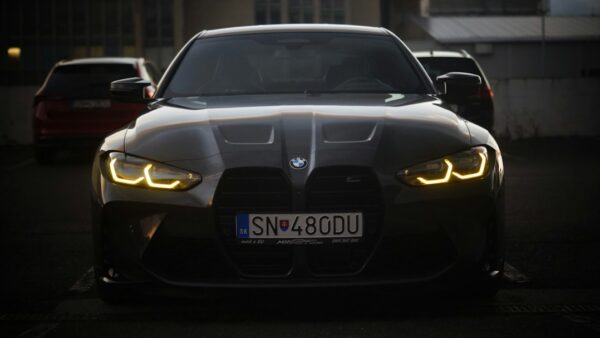 BMW M3 électrique : un style bestial conservé, mais une douche froide sur la fiche technique ?