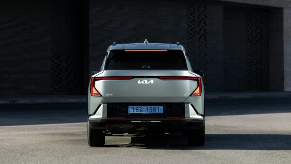 2 500 km en Kia EV5, contrats solaires et Trump qui ouvre le diesel rouge : le récap’ Survoltés de la semaine