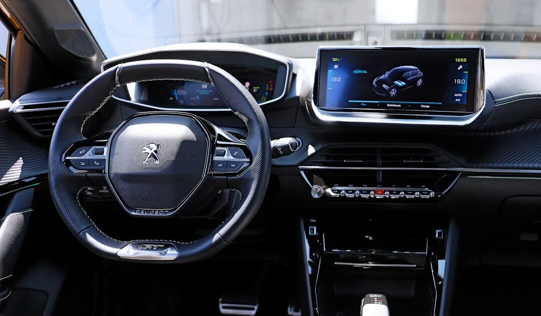 816 ch et un 0 à 100 km/h en 2,5 s : Peugeot ressuscite sa sportive la plus folle en électrique
