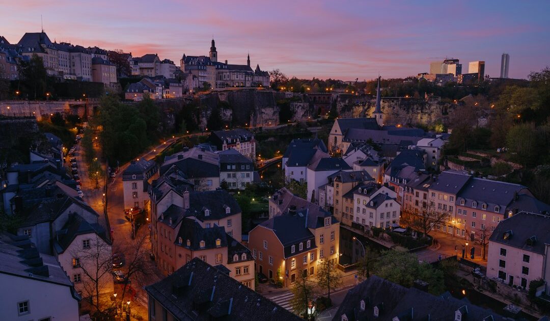 Assurance-vie au Luxembourg : pourquoi les Français fuient la loi Sapin 2 ?