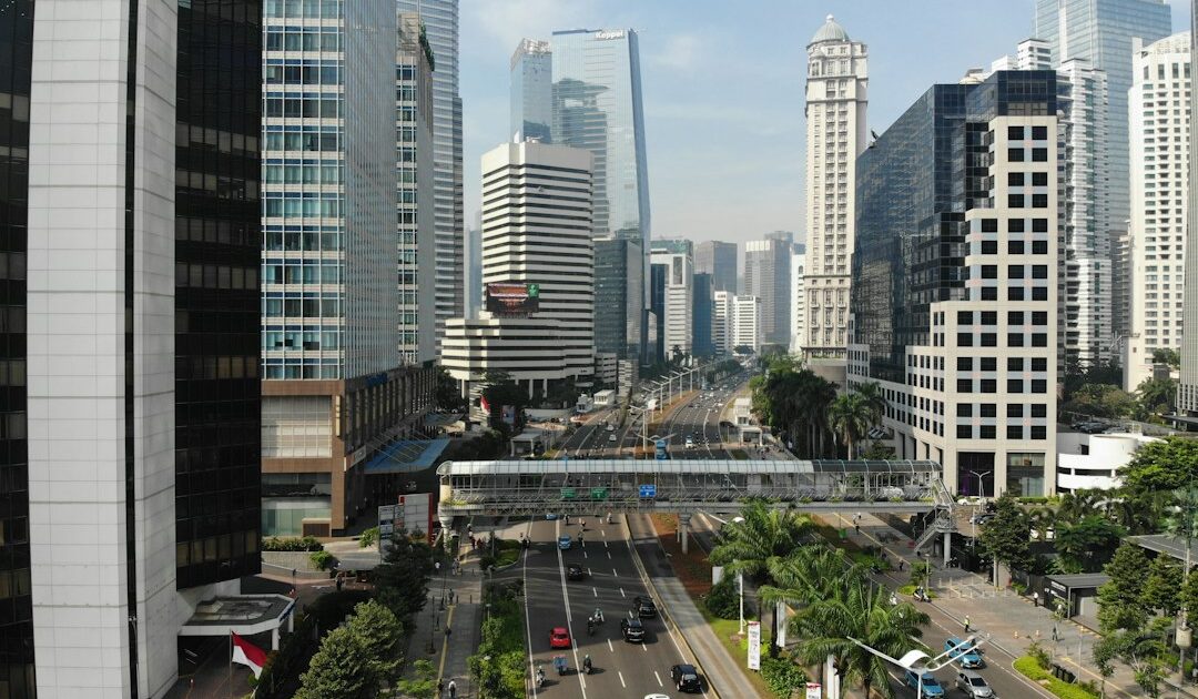 Economie : la Bourse de Jakarta s’effondre de 11 % après la menace d’exclusion de MSCI
