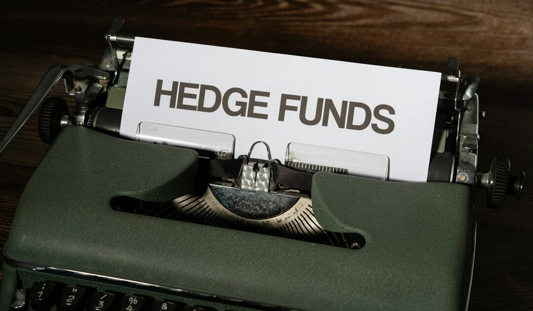 Tech et IA : Les hedge funds réduisent leur exposition à un rythme inédit depuis dix ans