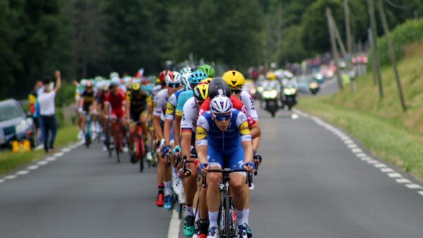 Tour de France 2027: deux contre-la-montres individuel et la montagne pour départager les prétendants